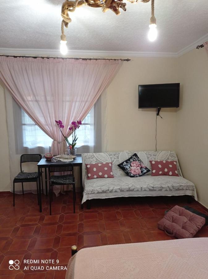 Almyriki Studio Volos Luaran gambar